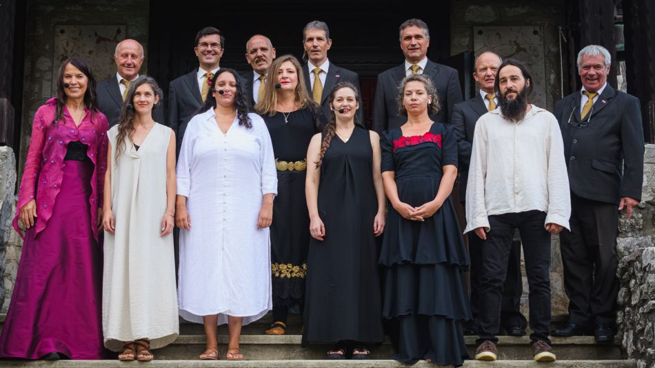 Ustvarjalci projekta Slovo Javorovo na Javorci.