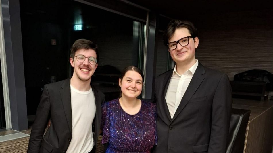 Zmagovalna ekipa letošnjega SpevoSLAMA.