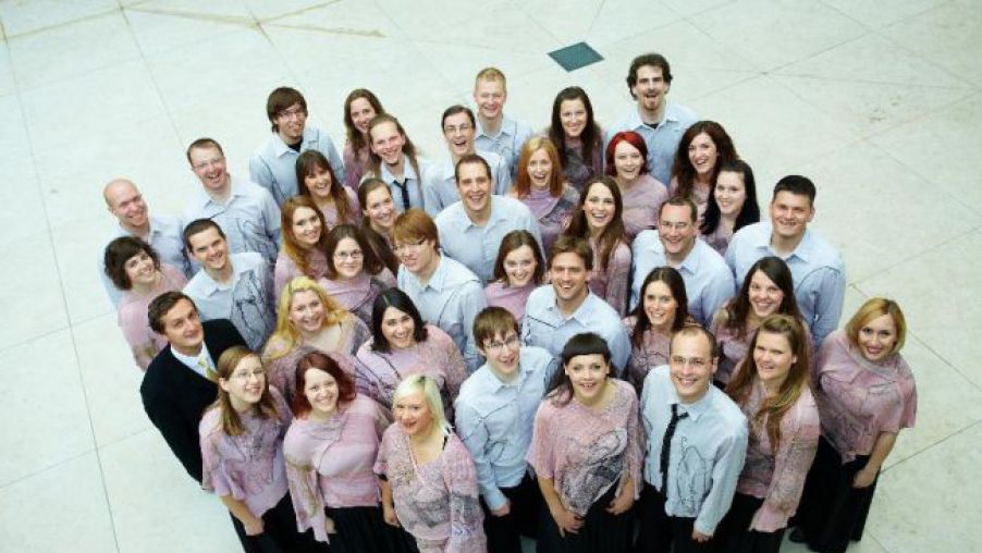 APZ Tone Tomšič (fotodokumentacija zbora) APZ Tone Tomšič (fotodokumentacija zbora)