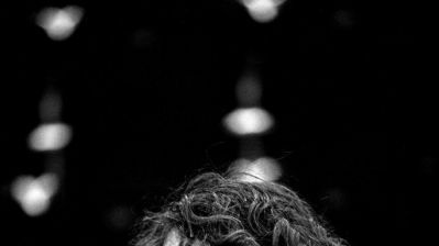 Jure Longyka na nastopu projekta Gobec in godec, v katerem sodeluje z Boštjanom Gombačem in Žigo Golobom. (foto: Urban Golob) Jure Longyka na nastopu projekta Gobec in godec, v katerem sodeluje z Boštjanom Gombačem in Žigo Golobom. (foto: Urban Golob)