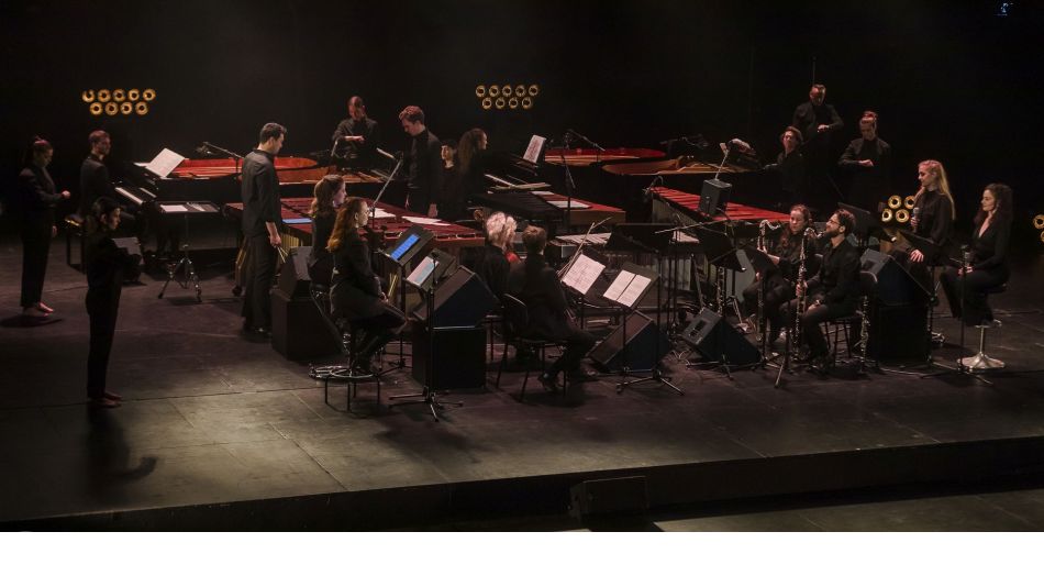 Steve Reich in izvedba njegove skladbe Glasba za 18 glasbenikov v Cankarjevem domu.