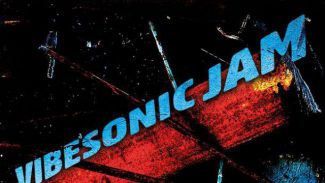 Vibesonic Jam se je postavil v dinamično opozicijo vsem žanrskim delitvam, pogojno rečeno, v izmuzljivem miljeju alternativnih (z)godb.