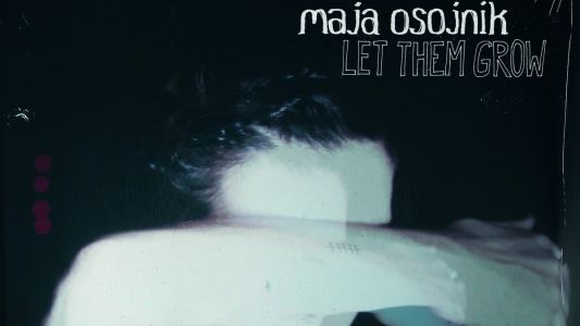 Maja Osojnik je v našem prostoru v različnih glasbenih kontekstih prisotna že vrsto let, vsaj od Druge godbe 2010 dalje, skozi leta pa beleži več kot 25 diskografskih projektov.