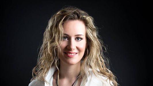 Eva Dolinšek