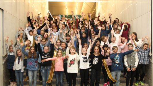 Decembra slovenska premiera opere Hobit skladatelja Deana Burryja