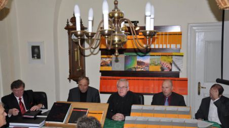 Tiskovna konferenca DSS. Od leve: Uroš Lajovic, Tomaž Habe, Nenad Firšt, Aleksij Valentinčič, Klemen Weiss. (foto: Tanja Benedik)