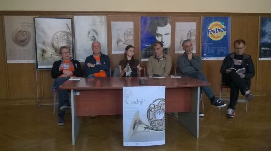 Fotografija s tiskovne konference Festivala Slowind.
