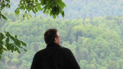 Igor Bašin, glasbeni aktivist, novinar, kritik, urednik, organizator koncertov in seveda tudi 'jahač plošč'.