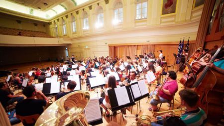 Akademija Branimir Slokar kot del mednarodne iniciative v Ljubljani pripravlja serijo mojstrskih tečajev, orkestrsko akademijo in prenašanje znanj številnih uglednih mednarodnih glasbenikov. (Foto: Festival Ljubljana)