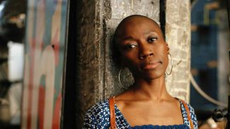 Rokia Traoré je ena največjih zvezd letošnje 29. Druge godbe, ki se bo odvijala neprekinjeno celih 29 ur na različnih prizoriščih po Ljubljani. (Foto: (c) Mathieu Zazzo)