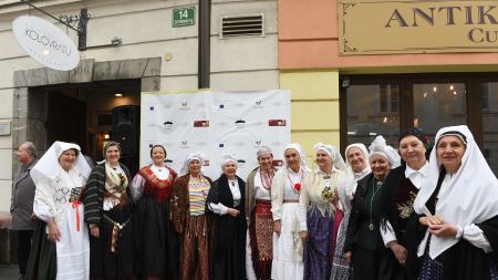Pevska skupina Cintare