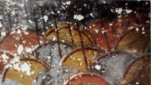 Na plošči je petnajst skladb, ki pahljačasto povezujejo hrvaško, bosansko, slovensko, francosko, grško, sefardsko, špansko, črnogorsko, italijansko in turško tradicijo.