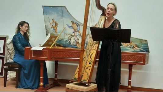 Eva Dolinšek in Tanja Vogrin
