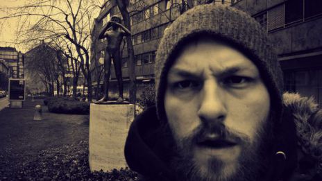 Ker kvalitetnejši in širši nacionalni medij pomeni tudi kvalitetnejšo družbo, si sam želim, da bi bil RTV tudi malo moj. Ali še raje naš. Da bi imela tudi glasba kdaj večji pomen od spremljevalnega. (Foto: Arhiv avtorja)