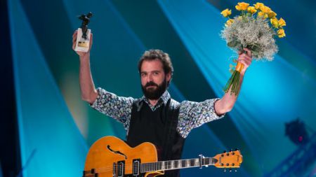 Zmagovalec letošnjega festivala Slovenska popevka je Rudi Bučar. (Foto: MMC RTV SLO/Jani Ugrin)