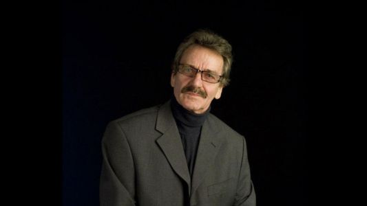Prejemnik nagrade Sama Smerkolja za leto 2022 je baritonist Emil Baronik
