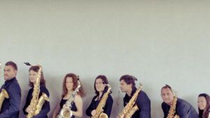 Ljubljanski grad je bil tokrat prizorišče, na katerem sta se predstavili izvrstni mladi inštrumentalni zasedbi. Upajmo, da bosta nadaljevali s (so)delovanjem... (Foto: Gašer Jager)