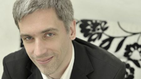 'V Sloveniji imamo veliko premalo sprejemljivo plačanih klasičnih, predvsem komornih koncertov – ne mislim le na staro glasbo. Denar je razporejen zelo nesorazmerno, podobno kakor na drugih področjih.'  (Foto: Jana Jocif)