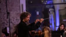Tilen Draksler in Orkester Amadeo.