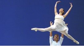 100 let poklicnega baleta