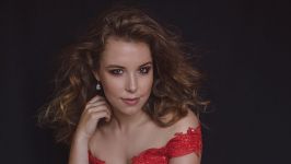 Portret nove glasbene generacije: Iris Bečaj
