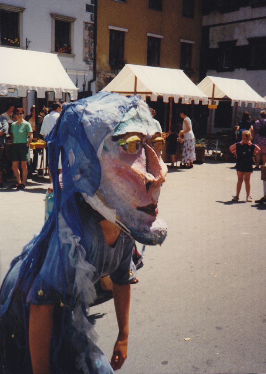 Iz predstave Tehtanje duš l. 1996. (foto: Kinetikon KUD)