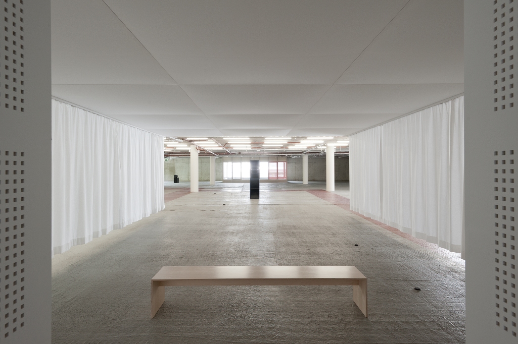 Instalacija Room Of Rhythms turškega umetnika Cevdeta Ereka (foto: © Nils Klinger; arhiv Documente ) 