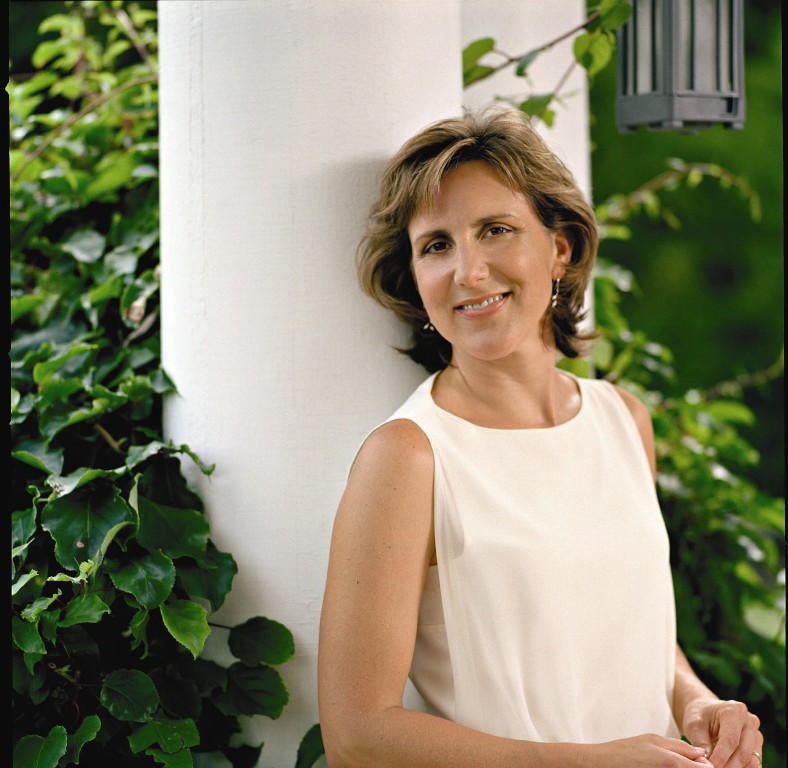 Na otvoritvenem koncertu 5. 9. bo nastopila tudi slovita pevka Dawn Upshaw (foto: Dario Acosta)