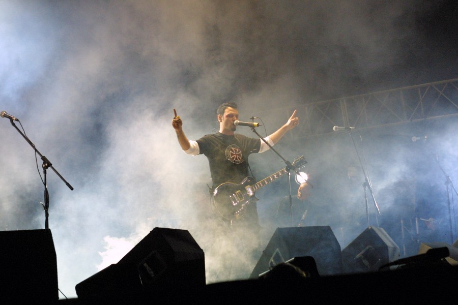 Siddharta na bežigrajskem stadionu l. 2003 (foto: Stane Sršen - RTV SLO)